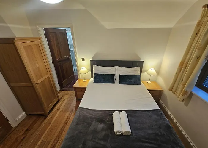 8 Clos Na Feirme Three Bedroom House With Hot Tub